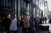 La casa de Anne Frank en Ámsterdam línea de espera