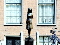 Amsterdam Museum Anne Frank Statue