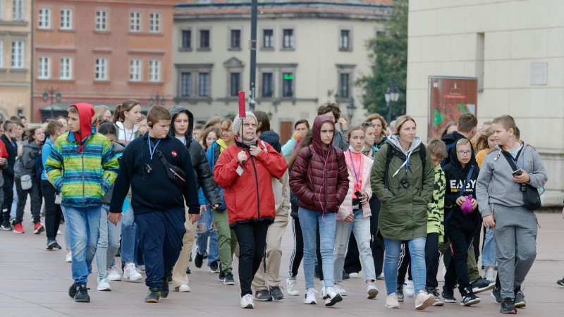 Gruppe Tourists in Amsterdam Strasse