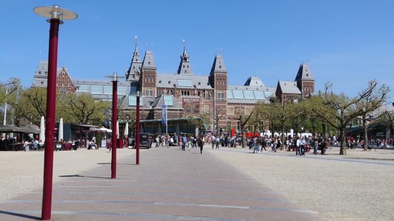 amsterdamer museumsplatz museumplein tagsüber