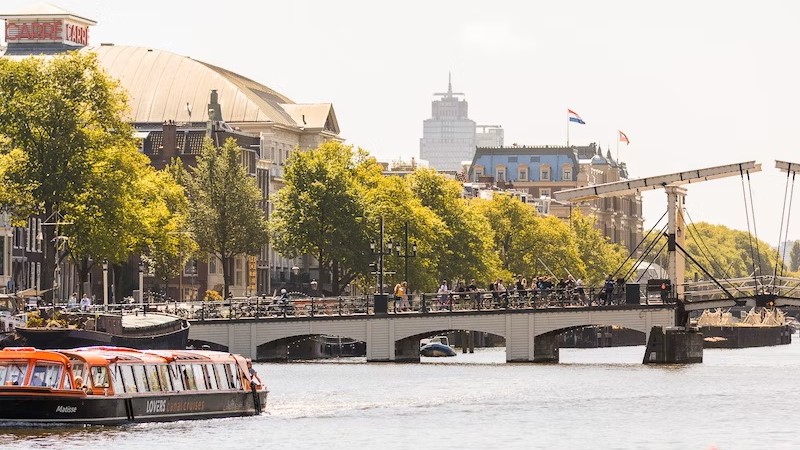 Amsterdam canal cruise during day 4